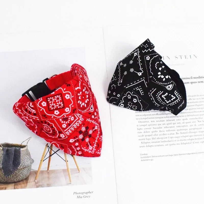 Dieren halsband verstelbaar bandana rood zwart